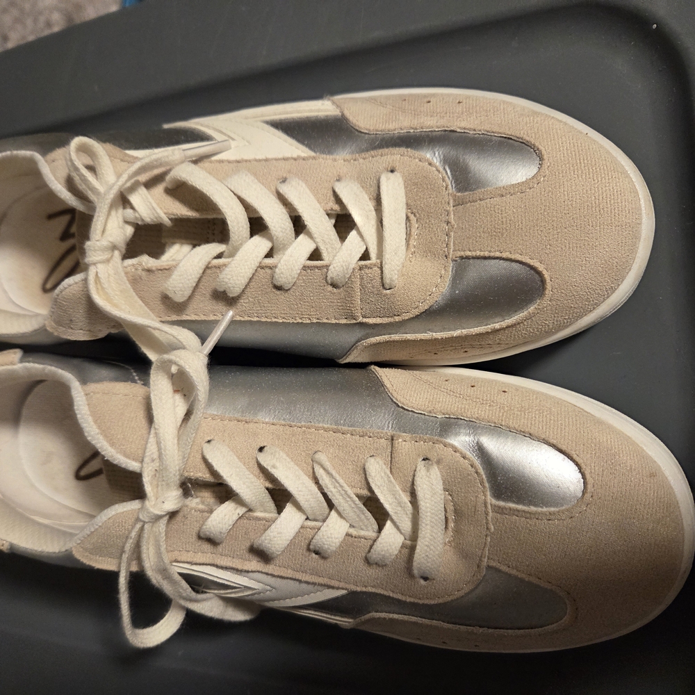 Zodiac Athletic Shoes in Silver and Tan